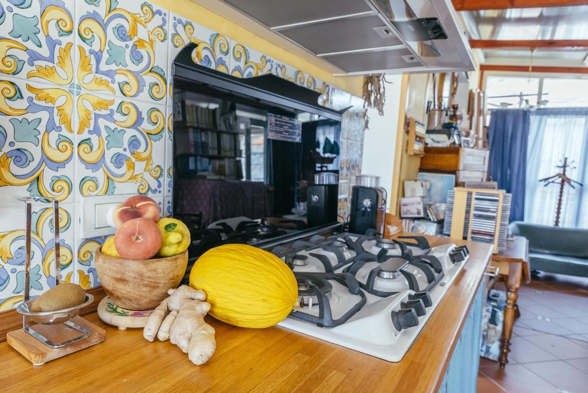 Lemon Tree Terrace Apartment Наполи Екстериор снимка
